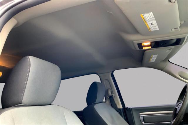 2022 Ram 1500 Classic SLT Crew Cab 4x2 5'7" Box