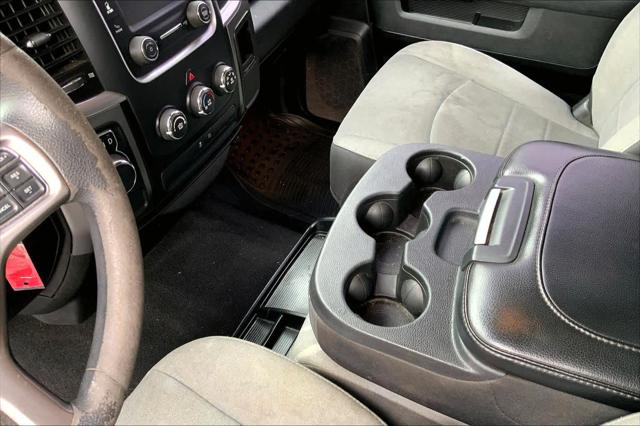 2022 Ram 1500 Classic SLT Crew Cab 4x2 5'7" Box