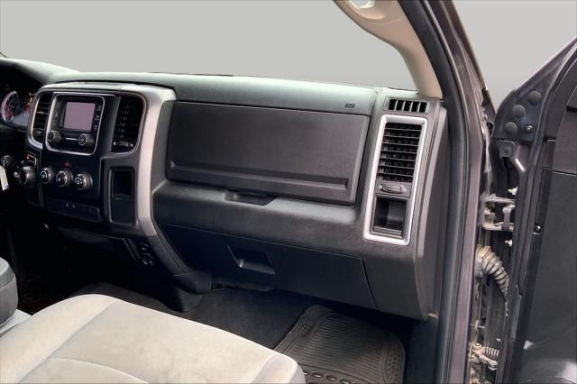 2022 Ram 1500 Classic SLT Crew Cab 4x2 5'7" Box