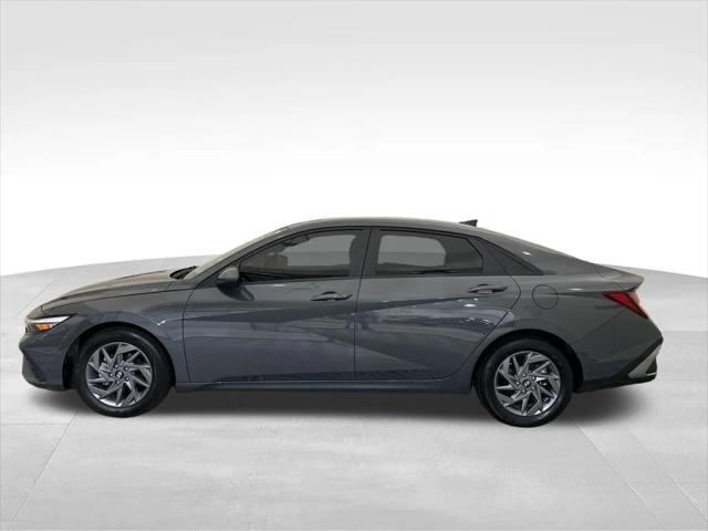 2024 Hyundai Elantra SEL 2024 Hyundai Elantra SEL