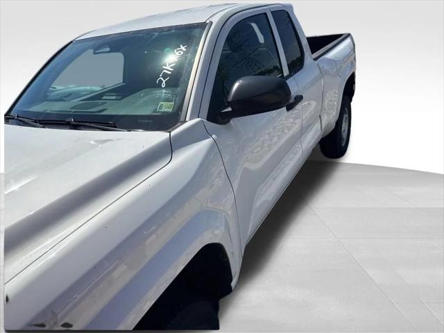2024 Toyota Tacoma SR 2024 Toyota Tacoma SR
