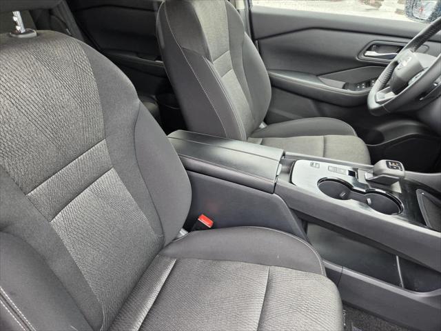 2025 Nissan Rogue SV FWD