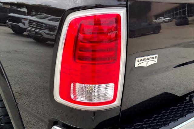 2017 Ram 1500 Laramie Crew Cab 4x4 5'7" Box
