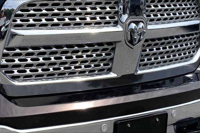 2017 Ram 1500 Laramie Crew Cab 4x4 5'7" Box