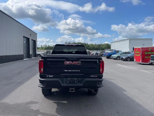 2023 GMC Sierra 2500HD 4WD Crew Cab Standard Bed AT4