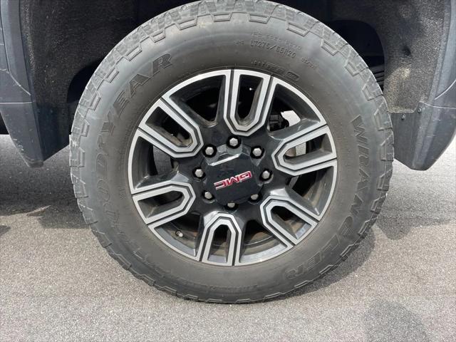 2023 GMC Sierra 2500HD 4WD Crew Cab Standard Bed AT4