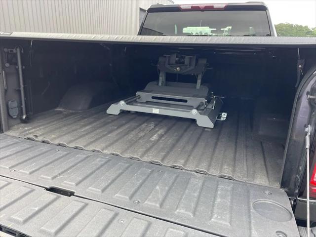 2023 GMC Sierra 2500HD 4WD Crew Cab Standard Bed AT4