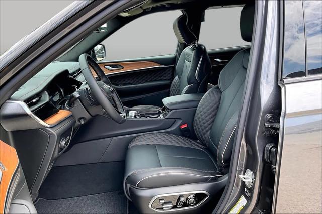 2026 Jeep Grand Cherokee Summit 4x4