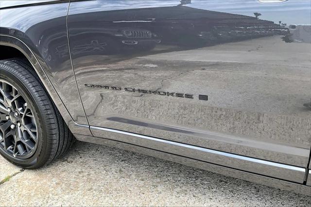 2026 Jeep Grand Cherokee Summit 4x4
