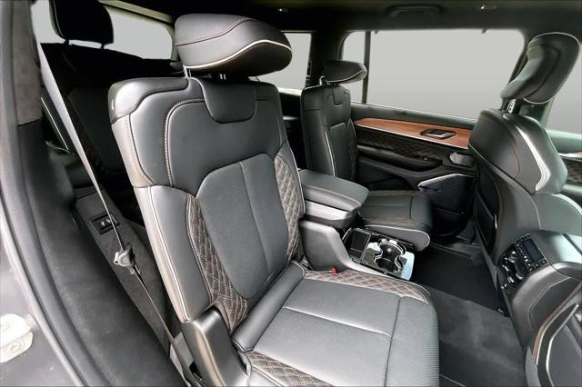 2026 Jeep Grand Cherokee Summit 4x4