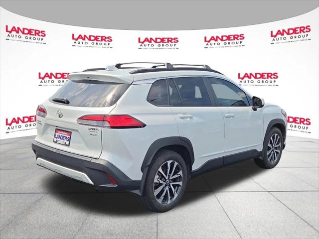 2024 Toyota Corolla Cross XLE