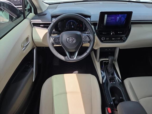 2024 Toyota Corolla Cross XLE