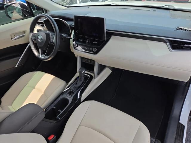 2024 Toyota Corolla Cross XLE