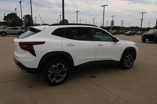 2024 Chevrolet Trax FWD LT