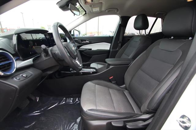 2024 Chevrolet Trax FWD LT