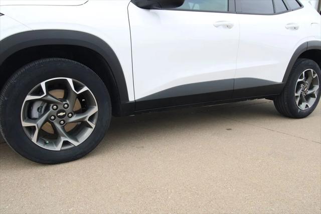 2024 Chevrolet Trax FWD LT