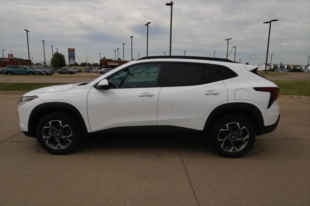 2024 Chevrolet Trax FWD LT