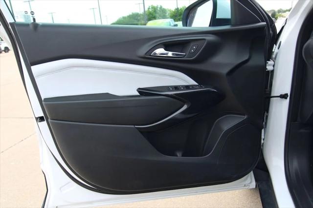 2024 Chevrolet Trax FWD LT