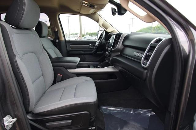 2020 Ram 1500 Big Horn Crew Cab 4x4 5'7" Box