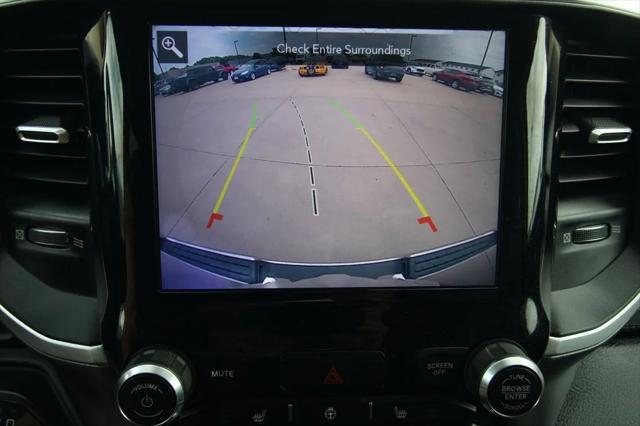 2020 Ram 1500 Big Horn Crew Cab 4x4 5'7" Box