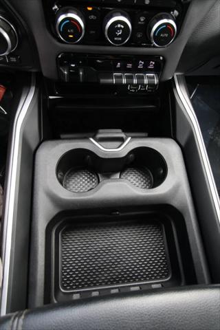 2020 Ram 1500 Big Horn Crew Cab 4x4 5'7" Box