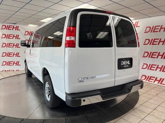 2024 Chevrolet Express Passenger RWD 3500 Regular Wheelbase LS 2024 Chevrolet Express Passenger RWD 3500 Regular Wheelbase LS