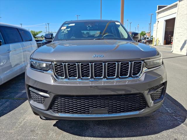 2024 Jeep Grand Cherokee Laredo X 4x4