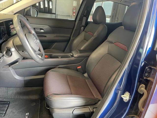 2025 Nissan Kicks SR FWD
