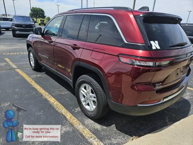 2022 Jeep Grand Cherokee Laredo 4x4