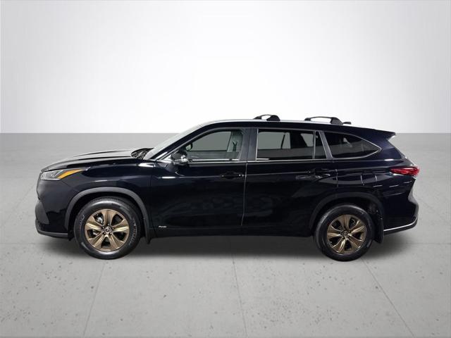 2023 Toyota Highlander Hybrid XLE Bronze