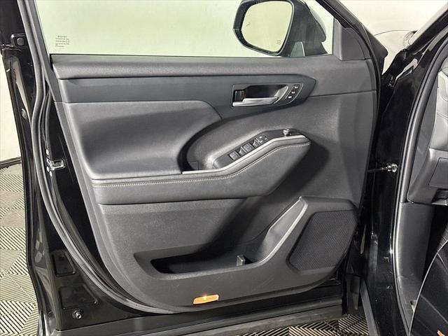 2023 Toyota Highlander Hybrid XLE Bronze