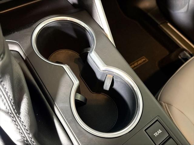 2023 Toyota Highlander Hybrid XLE Bronze