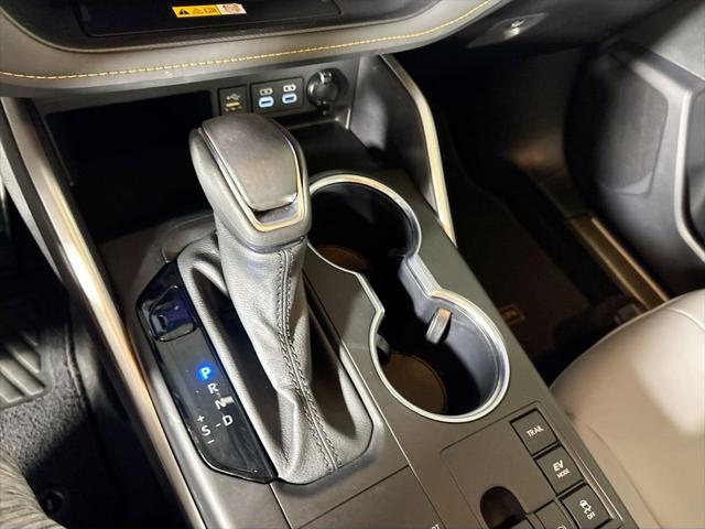 2023 Toyota Highlander Hybrid XLE Bronze