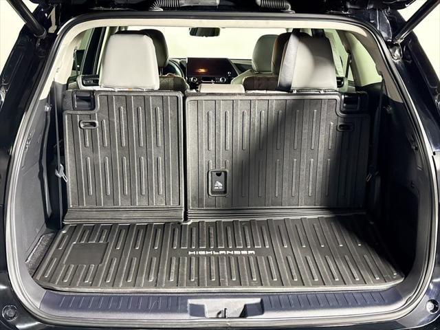 2023 Toyota Highlander Hybrid XLE Bronze