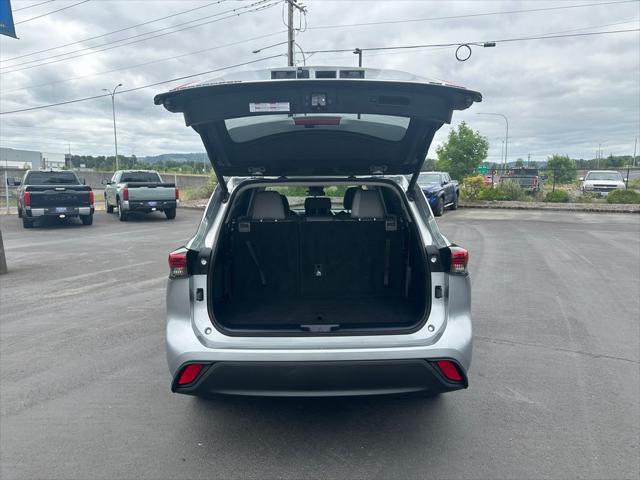 2021 Toyota Highlander LE