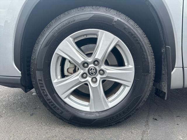 2021 Toyota Highlander LE