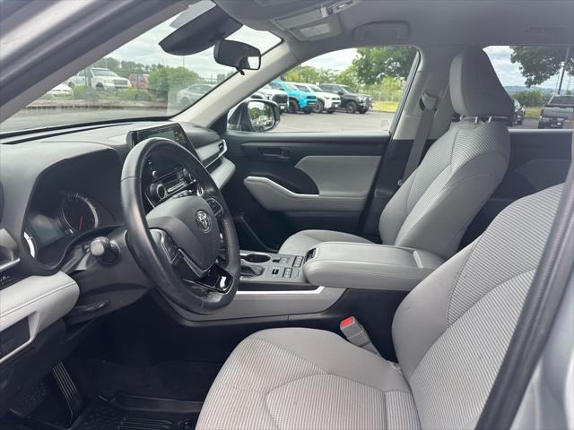 2021 Toyota Highlander LE