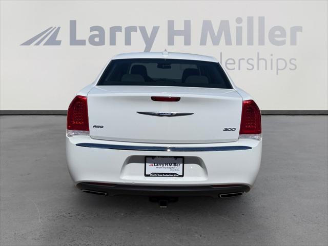 2021 Chrysler 300 Touring AWD