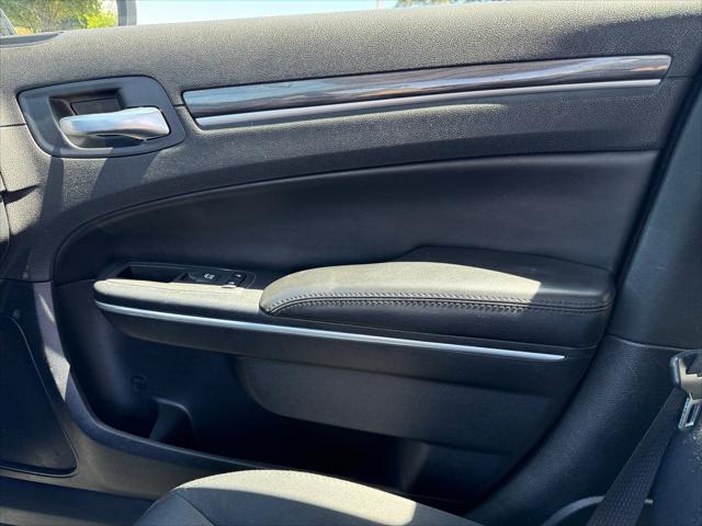 2021 Chrysler 300 Touring AWD