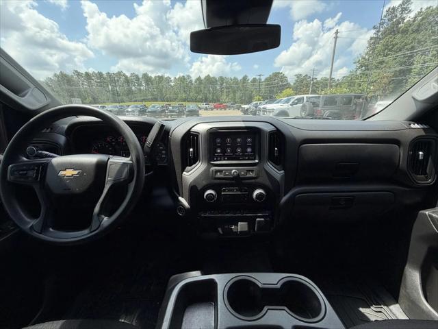 2022 Chevrolet Silverado 1500 4WD Crew Cab Short Bed Custom