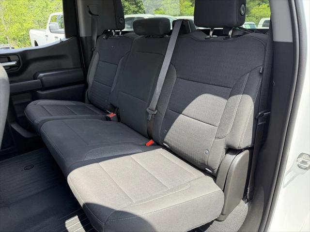 2022 Chevrolet Silverado 1500 4WD Crew Cab Short Bed Custom