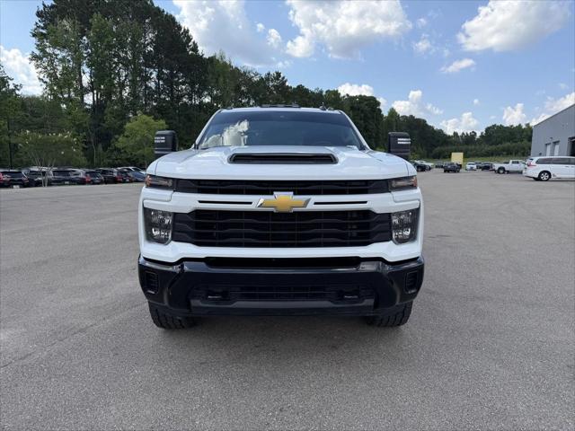 2024 Chevrolet Silverado 2500HD 4WD Crew Cab Standard Bed Custom