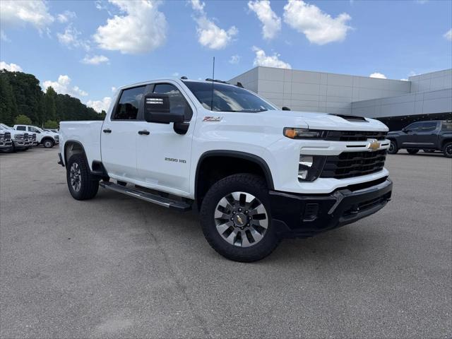 2024 Chevrolet Silverado 2500HD 4WD Crew Cab Standard Bed Custom