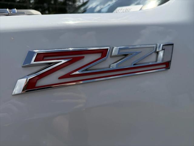 2024 Chevrolet Silverado 2500HD 4WD Crew Cab Standard Bed Custom