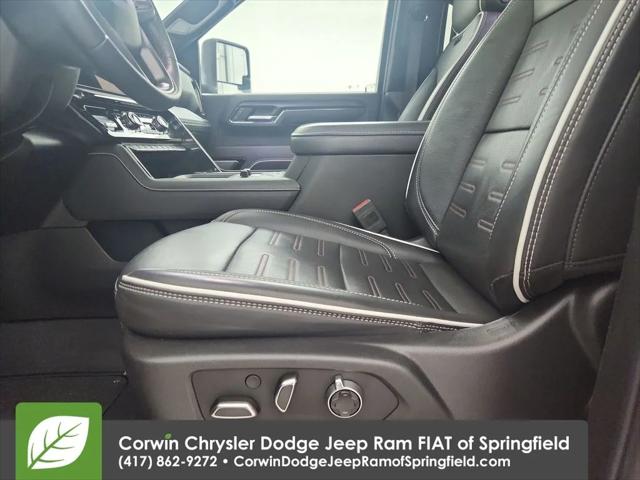 2025 GMC Sierra 2500HD 4WD Crew Cab Standard Bed AT4X