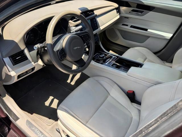 2017 Jaguar XF 35t Premium