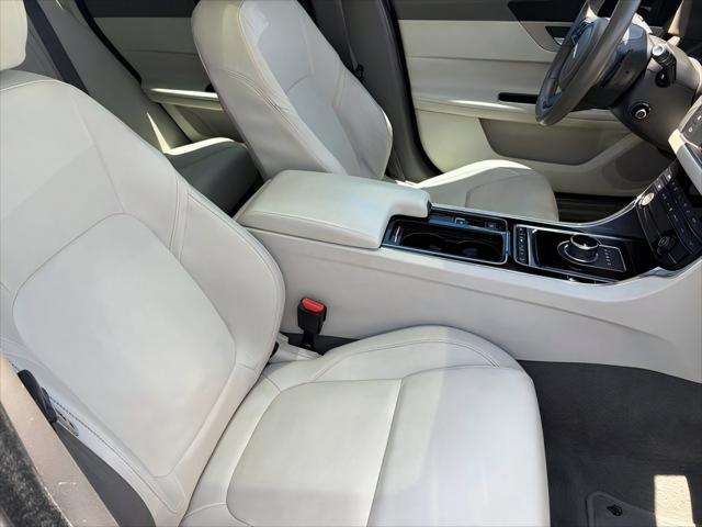 2017 Jaguar XF 35t Premium