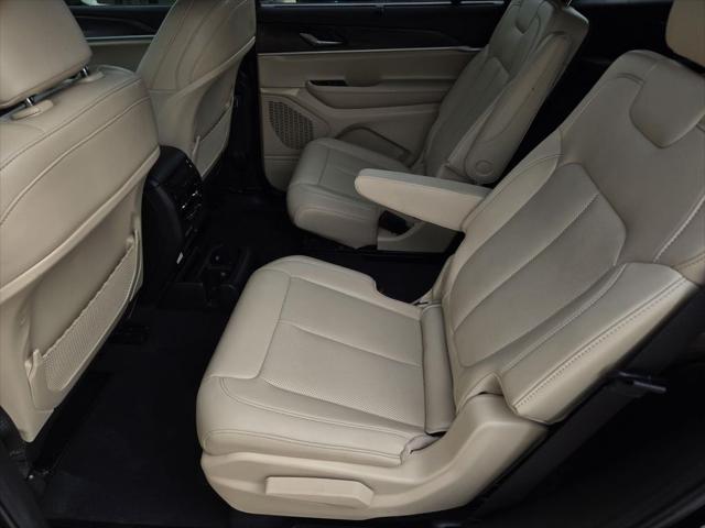 2025 Jeep Grand Cherokee L Limited 4x2