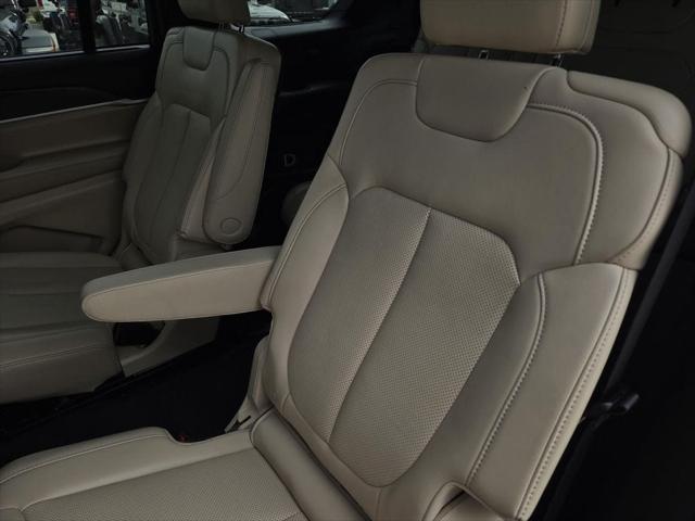 2025 Jeep Grand Cherokee L Limited 4x2