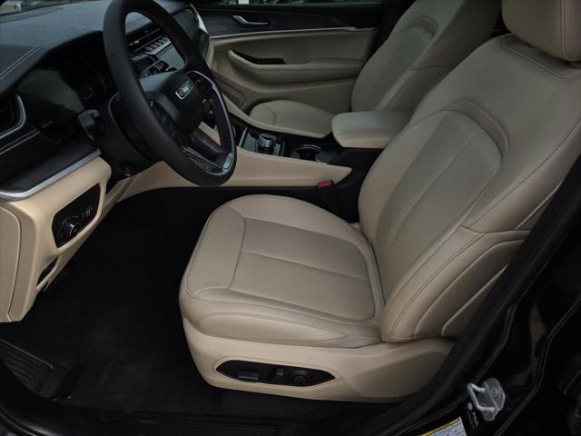 2025 Jeep Grand Cherokee L Limited 4x2